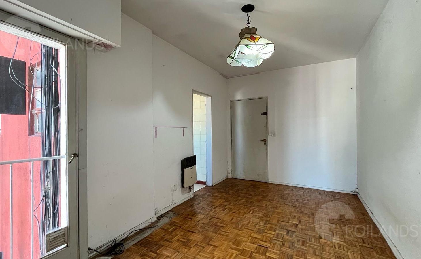 Foto de Oportunidad Venta dos ambientes a refaccionar en Caballito// Primera, imagen 3