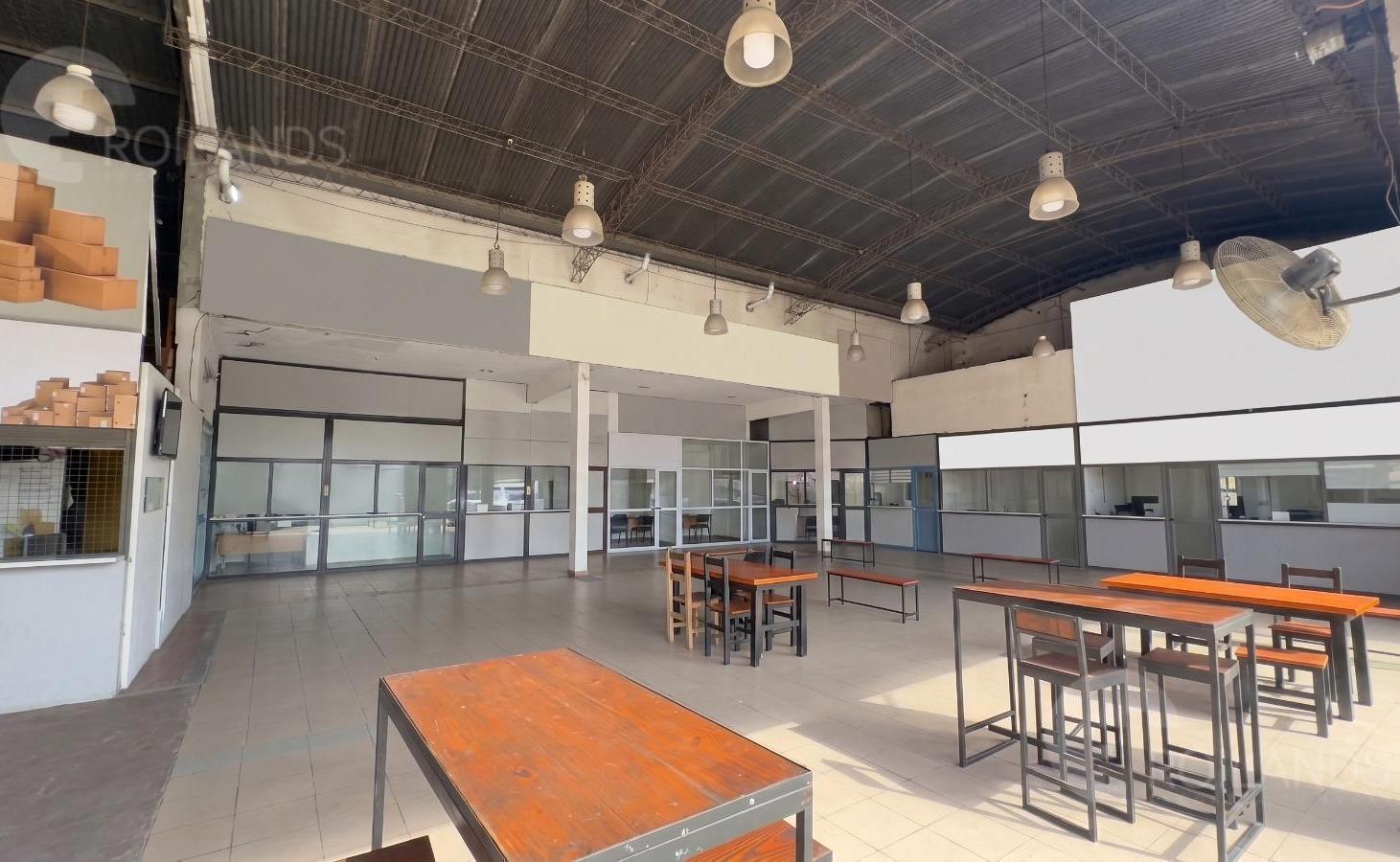 Foto de 1.750 M² DE TERRENO | INFRAESTRUCTURA OPERATIVA | 20 LOCALES | 8, imagen 1