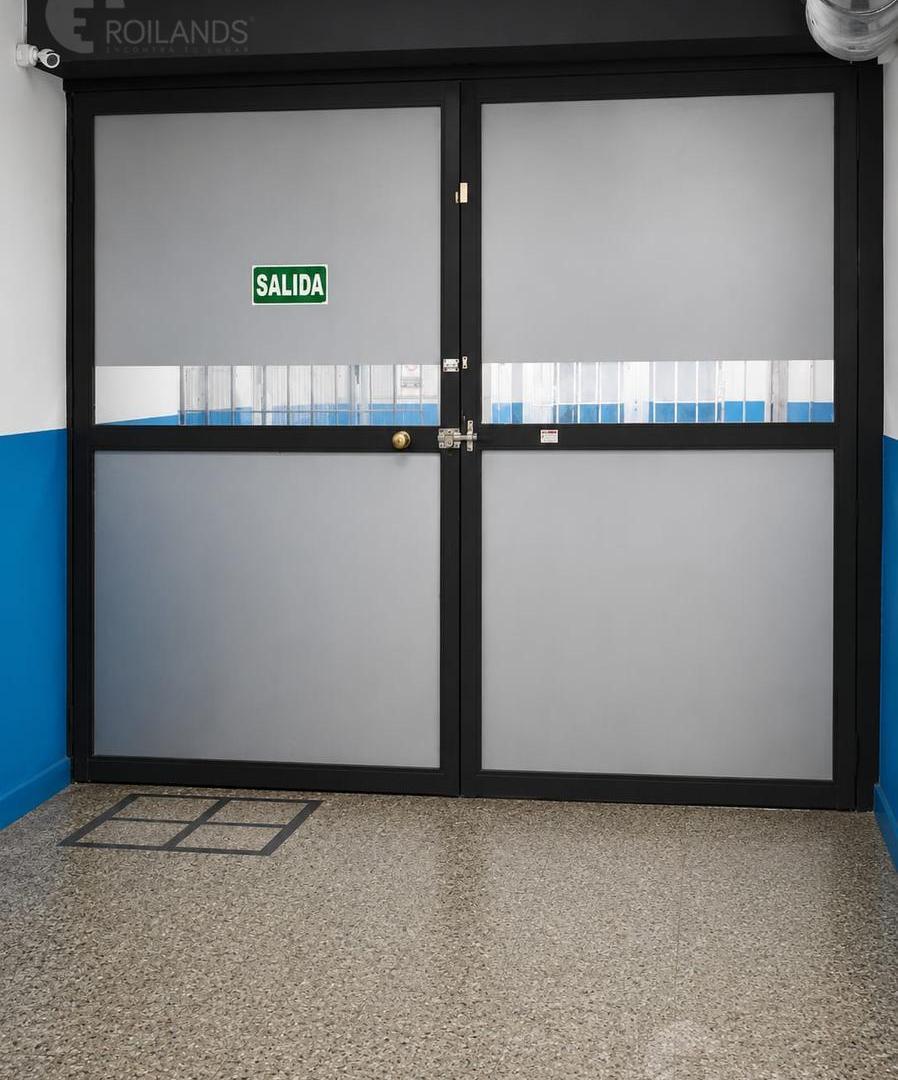 Foto de LOCAL COMERCIAL DE 212 m² | FOREST 700 Y LACROZE | APTO LOGÍSTICA, imagen 1