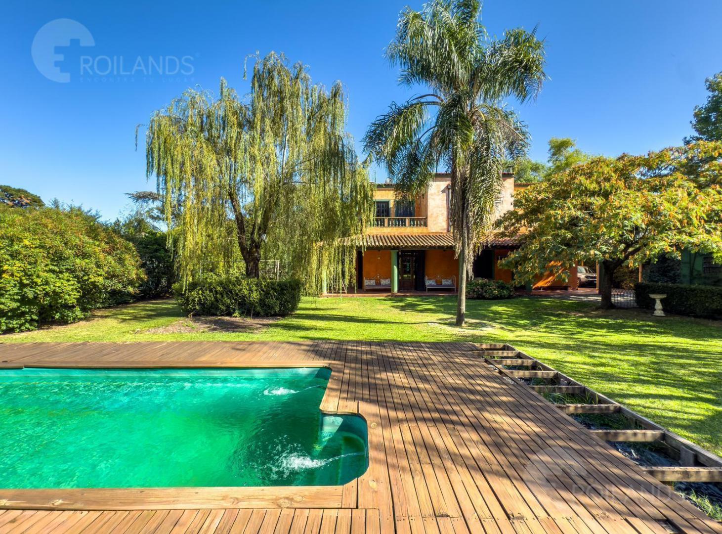 Foto de En venta . Residencia de estilo clasico sobre 1.800M2 de en Barrio, imagen 1
