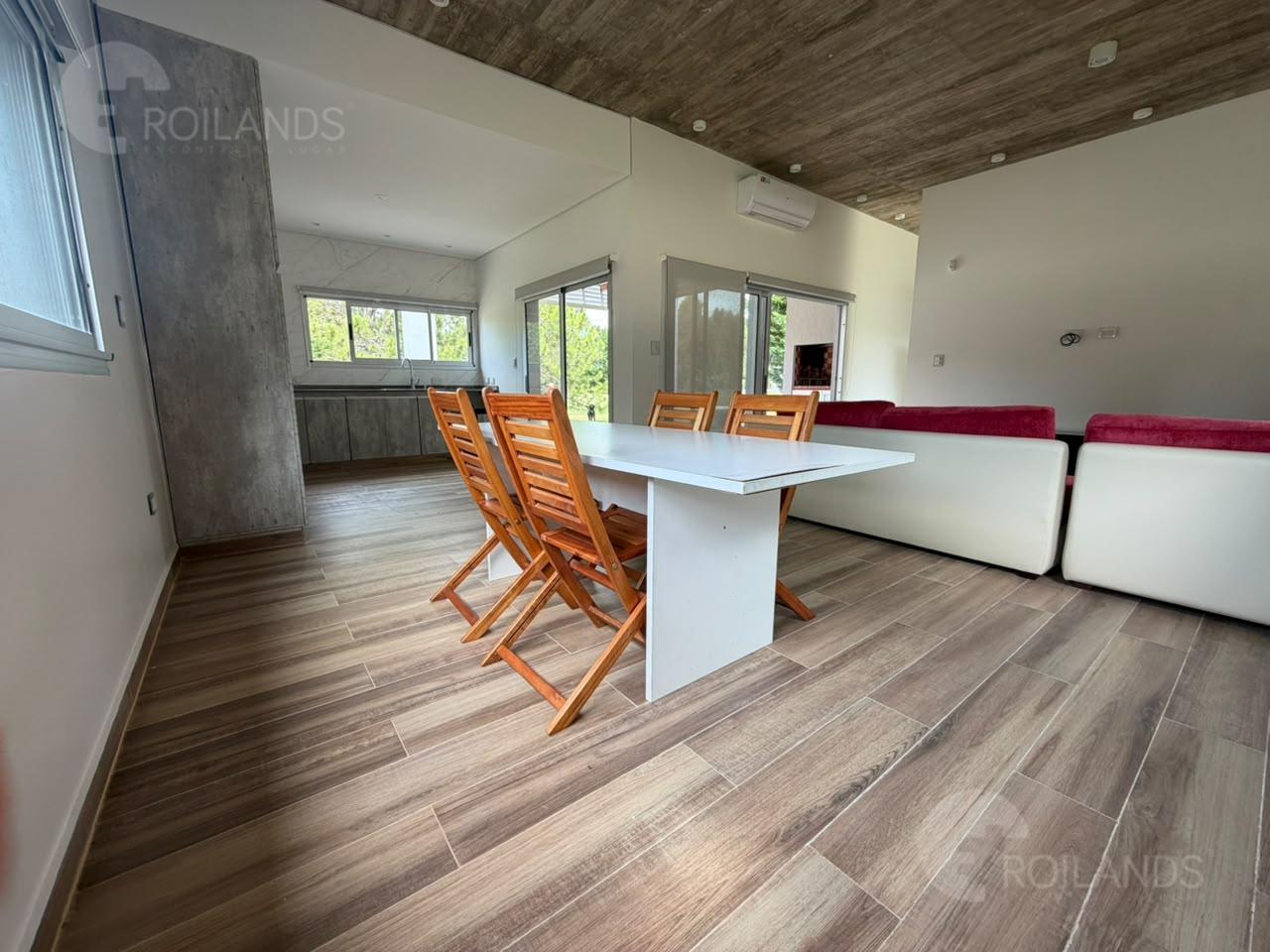 Foto de Casa 3 ambientes galería quincho en lote parquizado de 1000m2 en, imagen 4