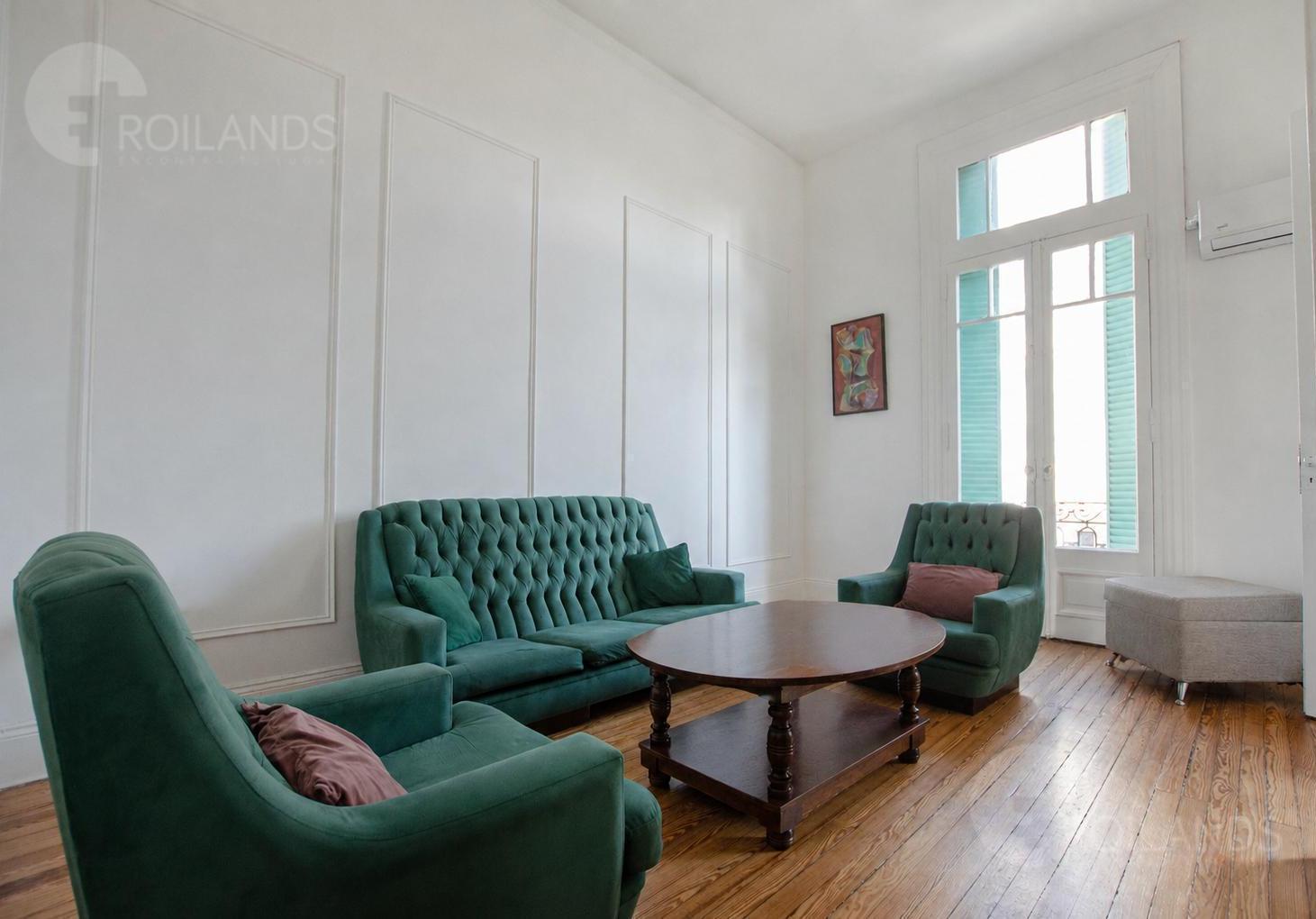 Foto de Venta PH Edif clasico 6 Amb Refaccionado con Balcón y Galería, imagen 4