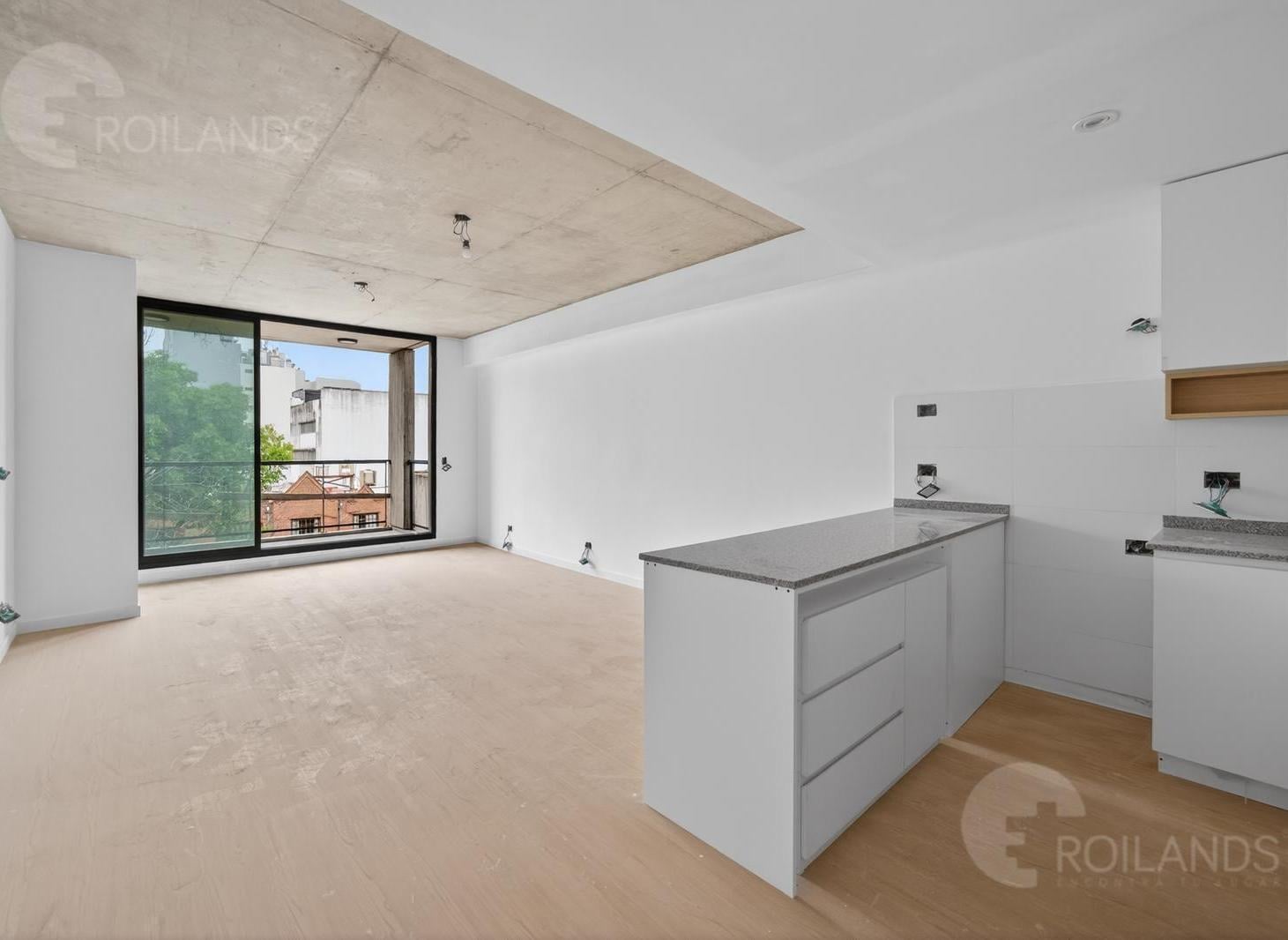 Foto de Venta Departamento Monoambiente con Balcón en Coghlan, imagen 4