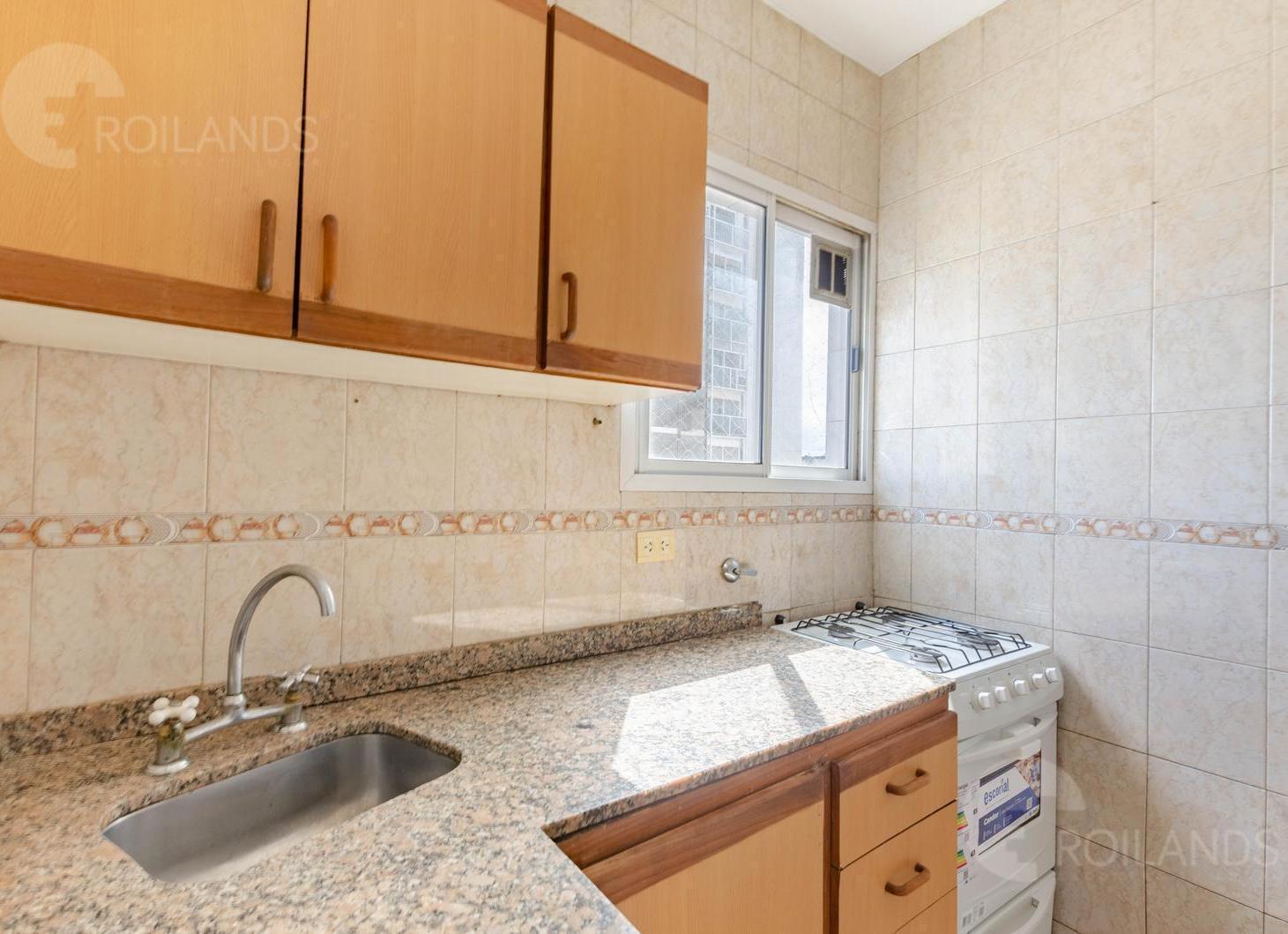 Foto de Venta monoambiente en barrio norte// retiro, piso alto, apto profesional, imagen 3