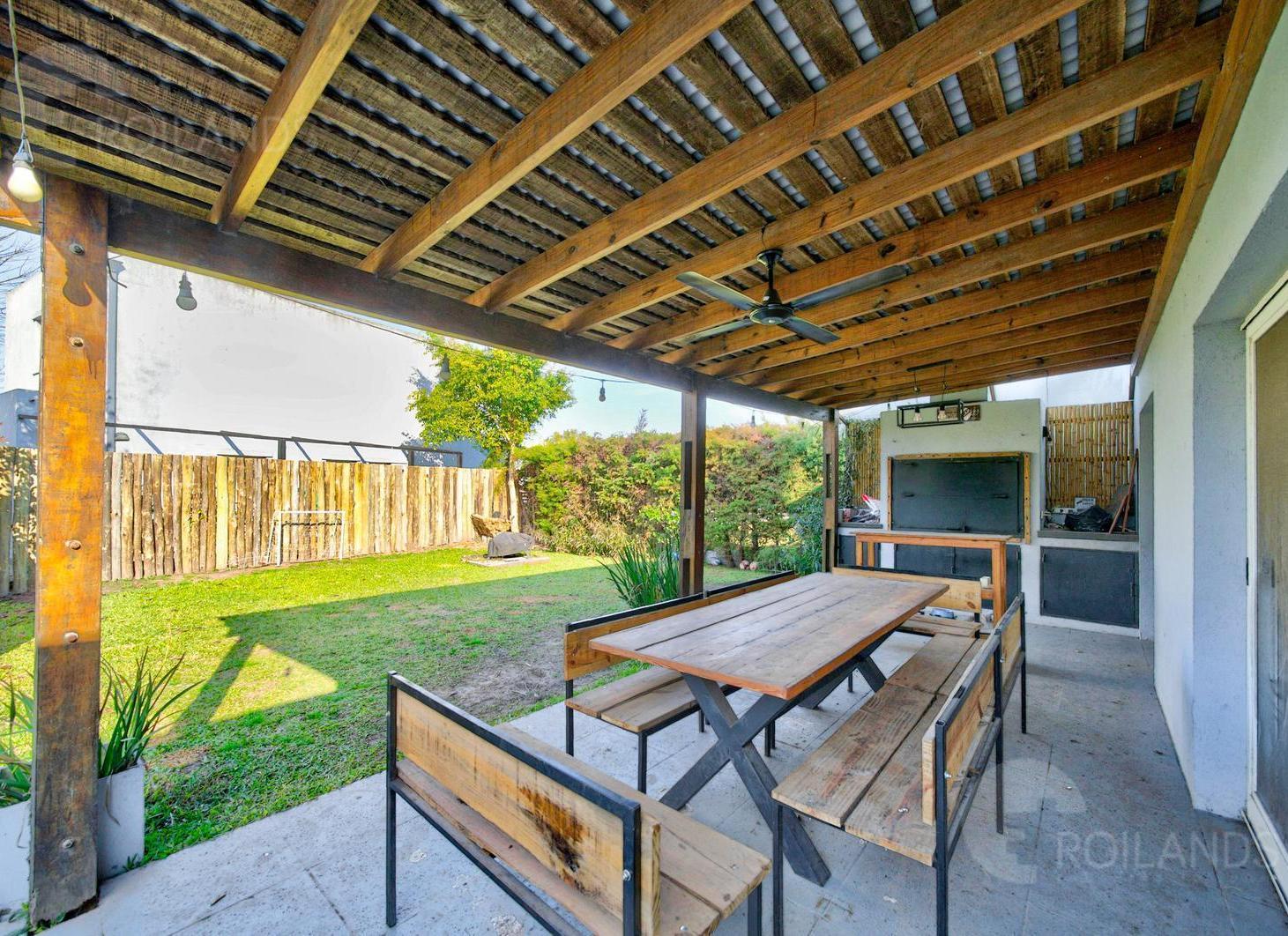 Foto de Venta Casa 4 ambientes jardín pileta Barrio La Comarca Pacheco, imagen 4
