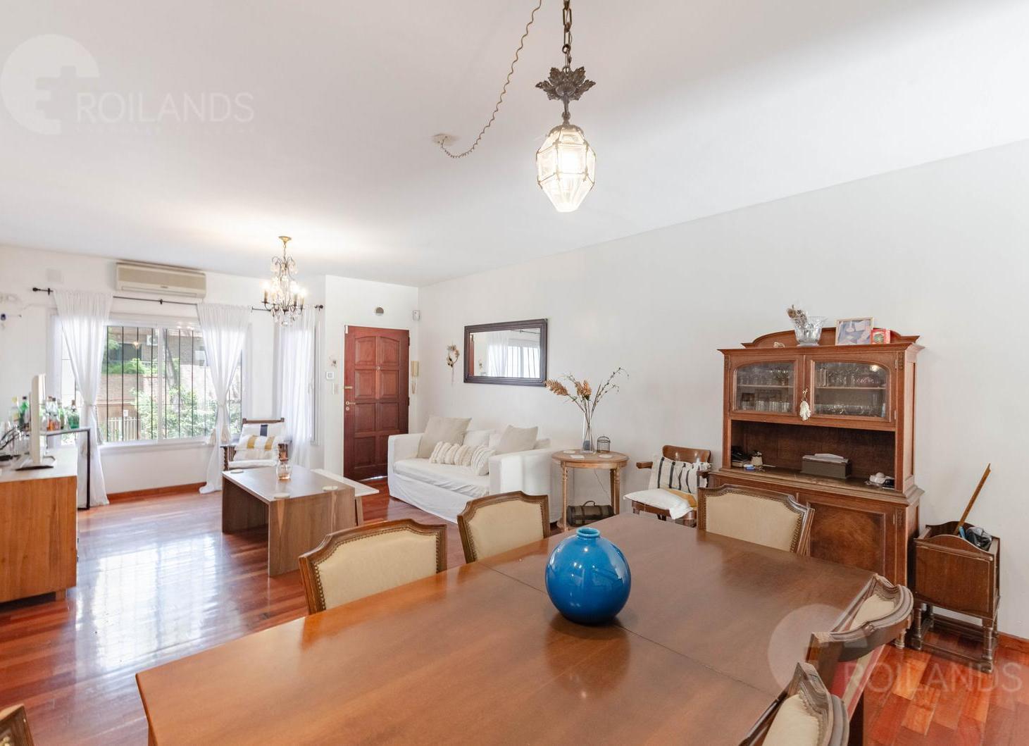 Foto de VENTA CASA TIPO DUPLEX CON PILETA, PARRILLA Y COCHERA EN VILLA URQUIZA!, imagen 5