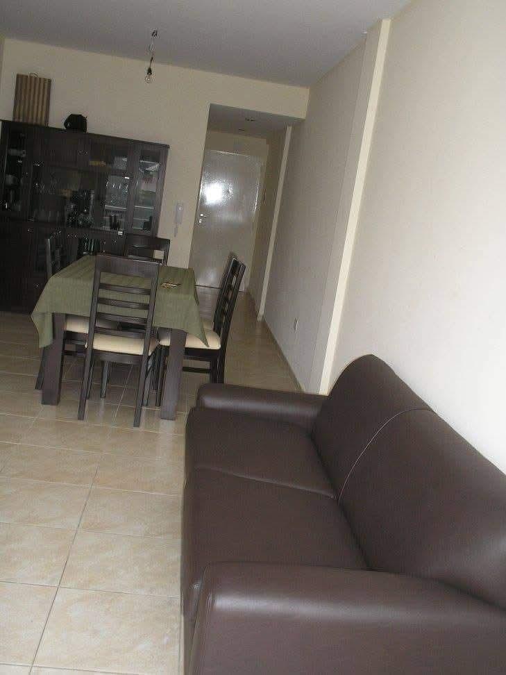 Departamento en Monte Castro 4