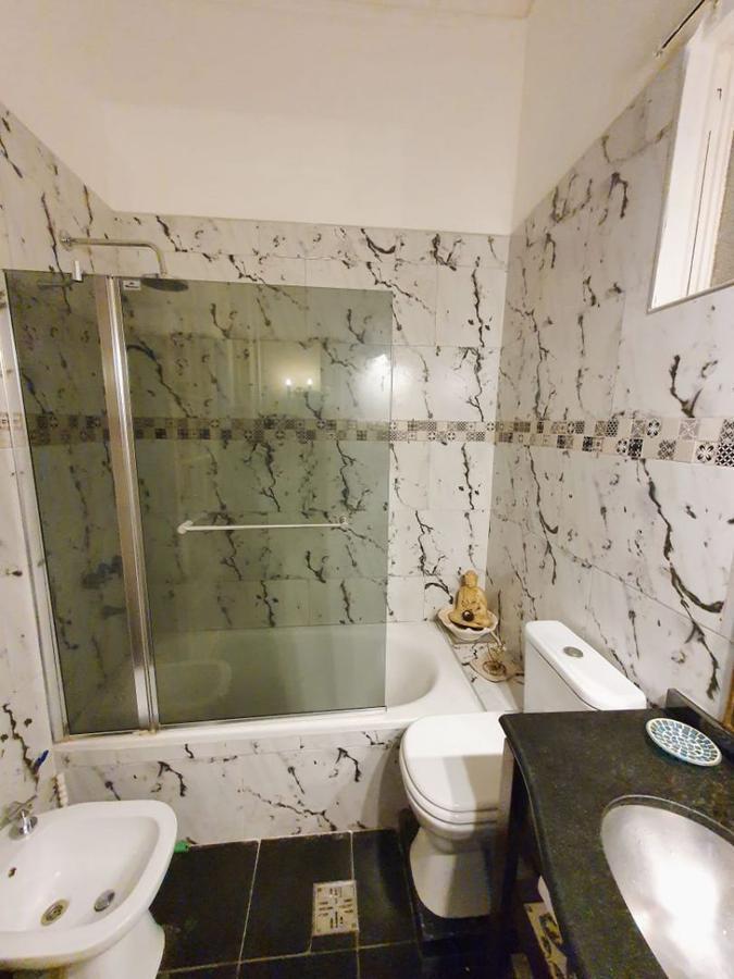 Foto de SEMIPISO 5 AMBIENTES FRENTE BALCÓN IMPECABLE- TRIBUNALES - TUCUMÁN 1300, imagen 3