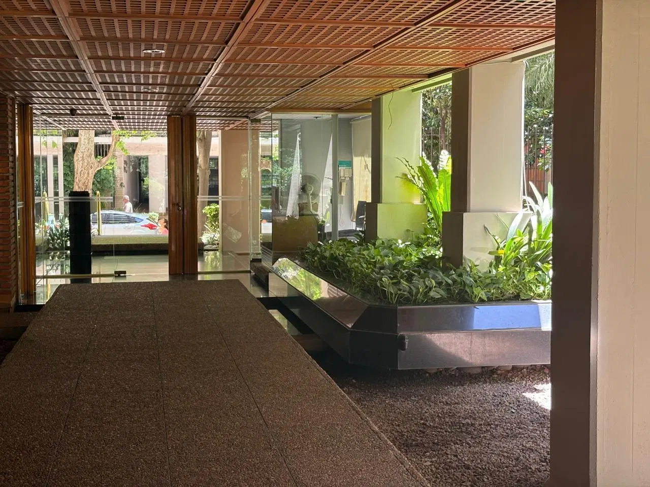 BELGRANO: EXCELENTE SEMIPISO DE CATEGORIAAMOBLADO Y EQUIPADO A FULL 2