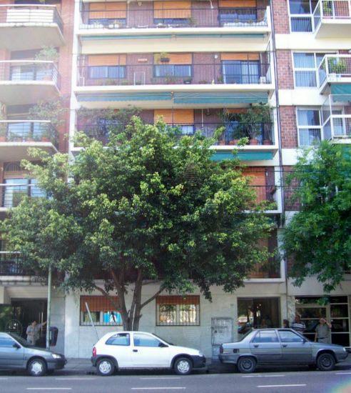 Palermo: RETASADO: U$S 127.000.-  Cnel. Diaz y French : 3 Ambientes Fte. Parque Las Heras
