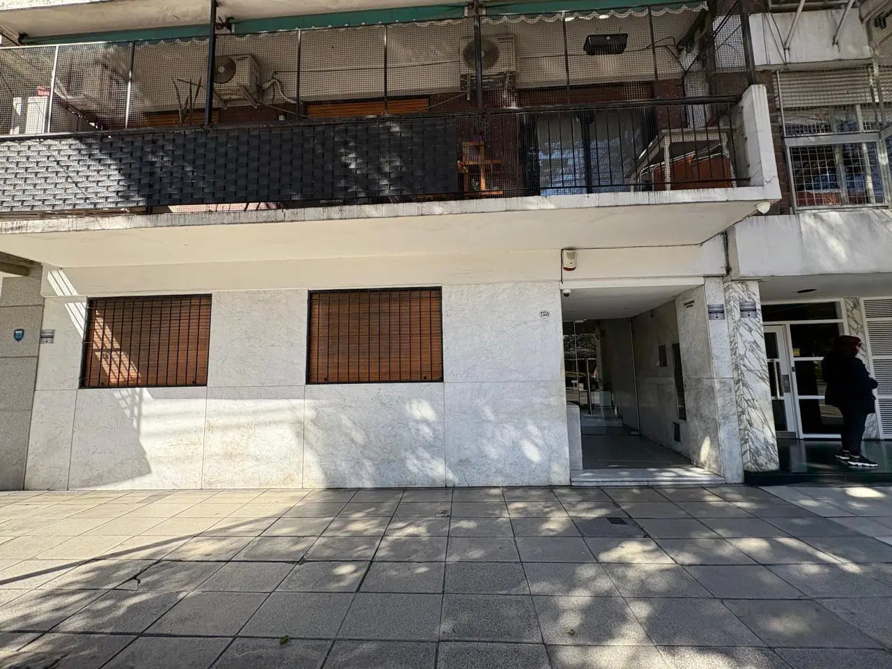 Palermo: RETASADO: U$S 127.000.-  Cnel. Diaz y French : 3 Ambientes Fte. Parque Las Heras 5