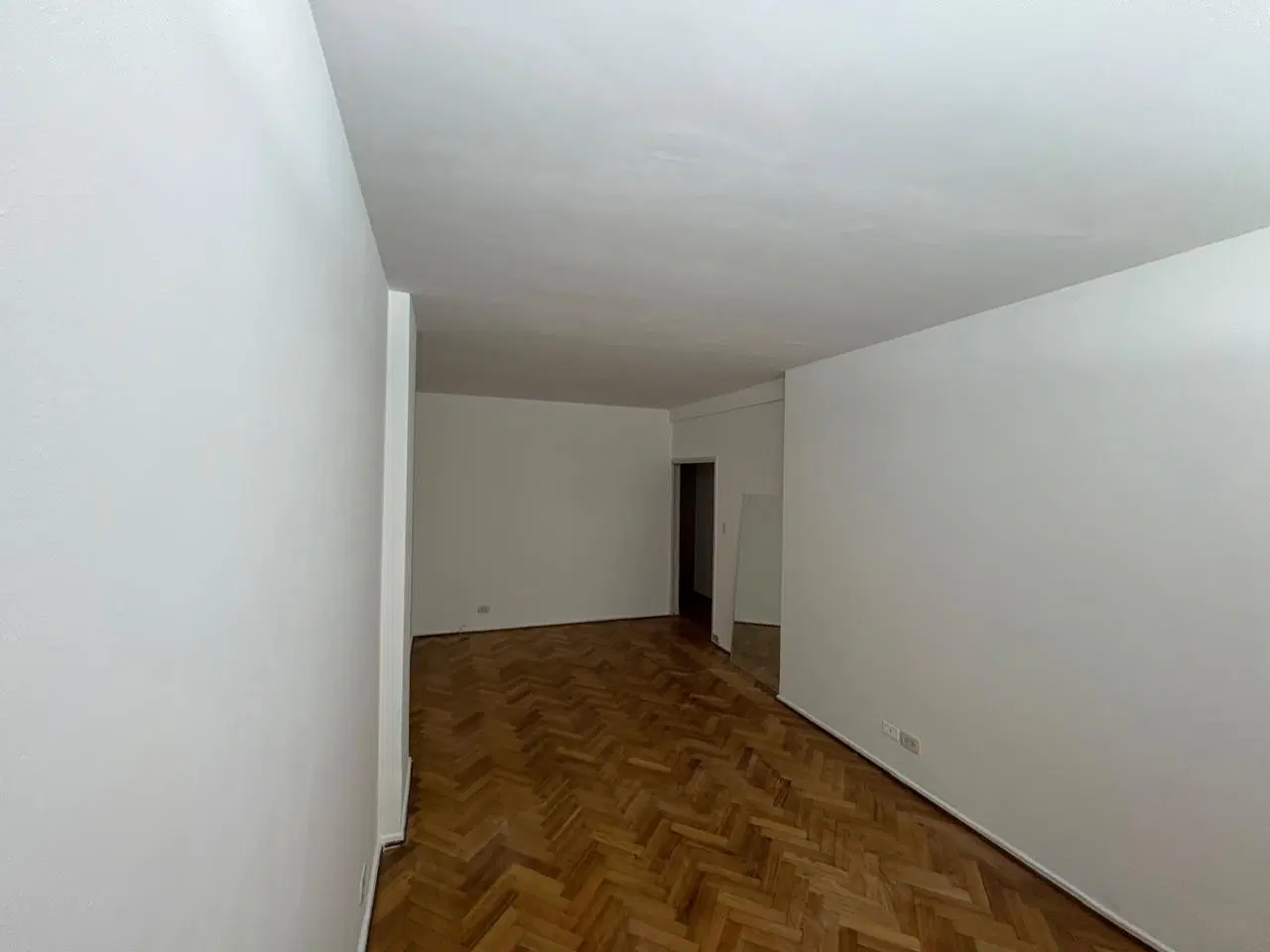 Recoleta: Planta Baja al frente, Apto Profesional, 3 Ambientes impecable 2