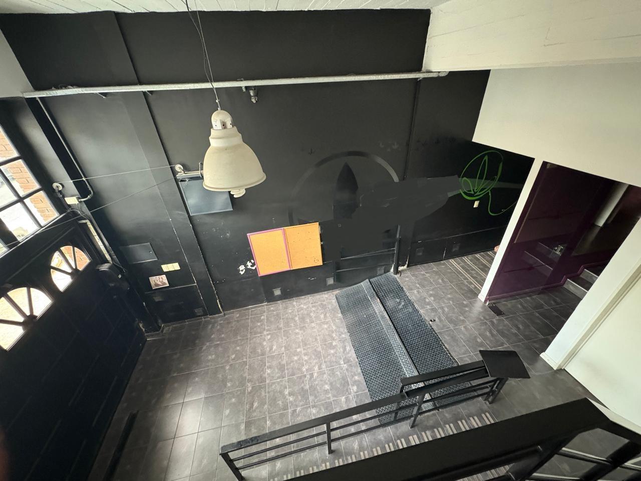 Foto de Villa Devoto: Casa mas Salones de Baile, Oficina y Cochera, Oportunidad, imagen 2