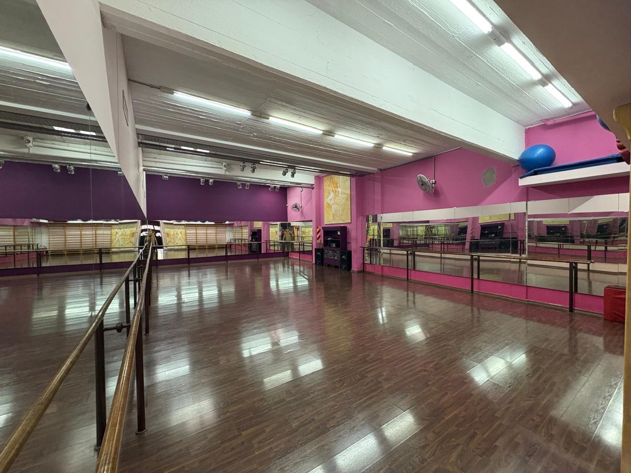 Foto de Villa Devoto: Casa mas Salones de Baile, Oficina y Cochera, Oportunidad, imagen 3