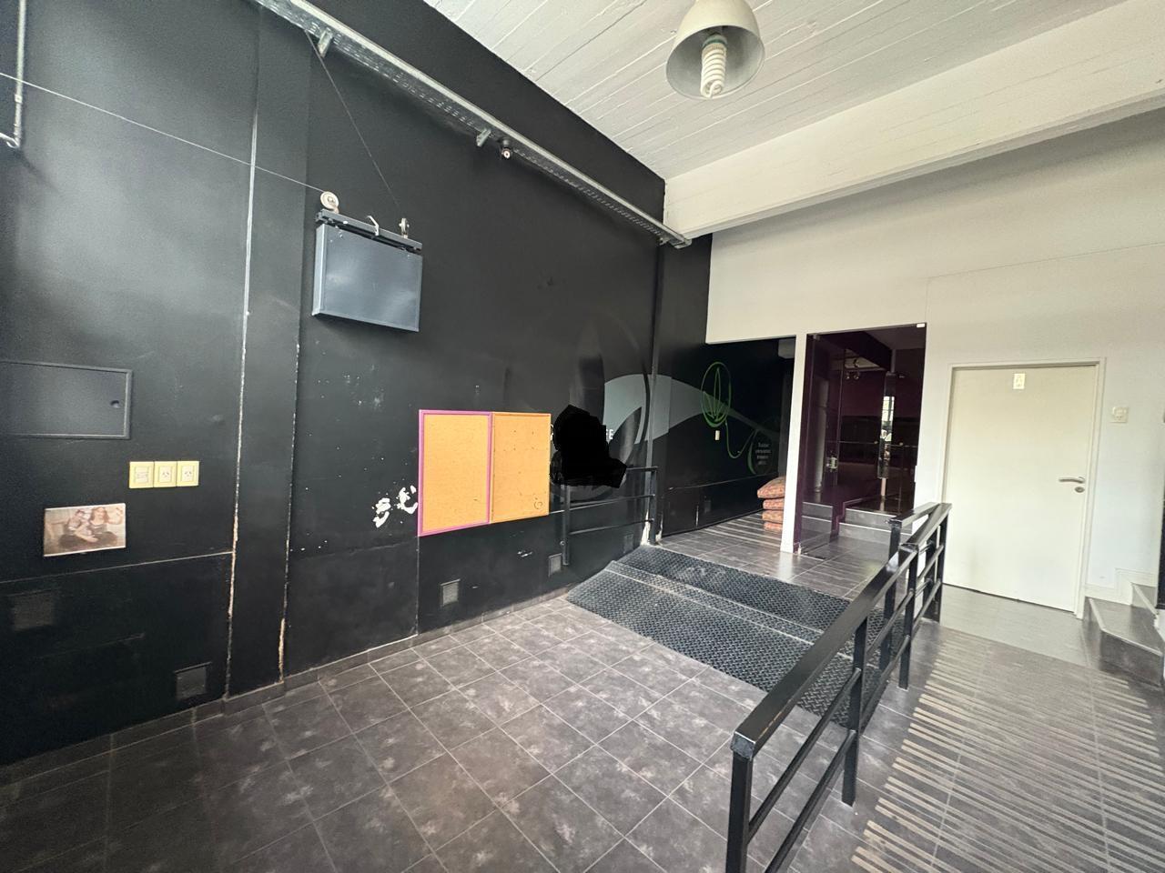 Foto de Villa Devoto: Casa mas Salones de Baile, Oficina y Cochera, Oportunidad, imagen 5