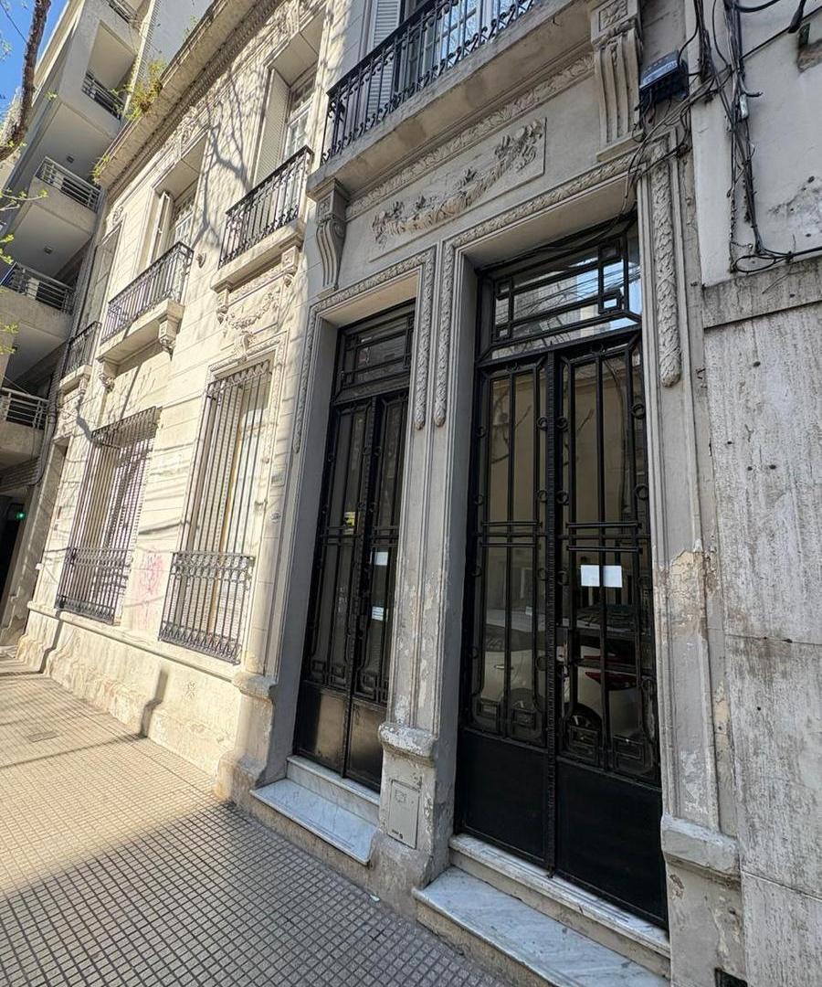 Foto de RECOLETA: Bajo de Valor: PH 2 Ambientes a 1 cuadra de Av. santa Fe, imagen 2