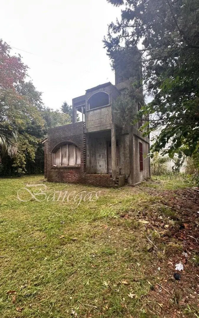 Venta de Lote en Los Rosales 4