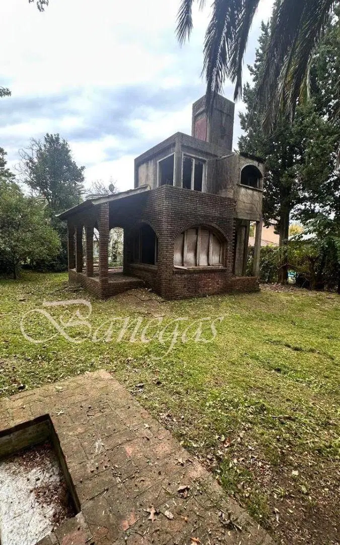 Venta de Lote en Los Rosales 1