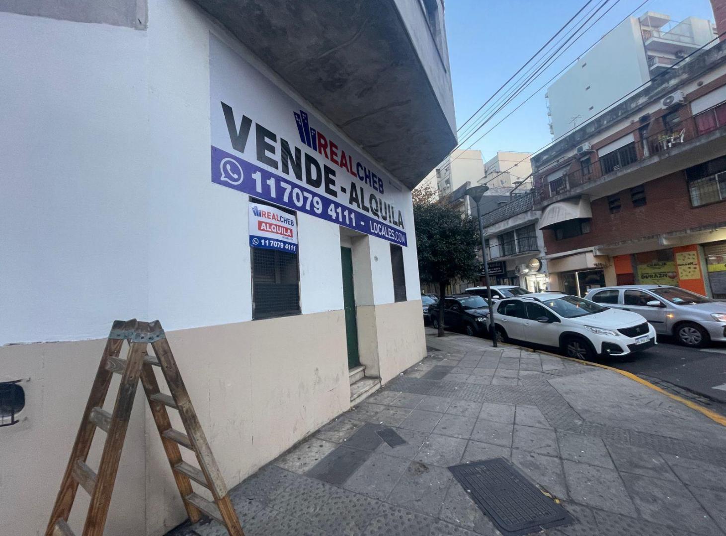 Esquina lote propio  Echeverria y Amenabar