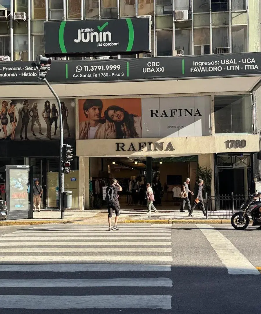 Santa Fe y Callao 9 x 22 metros con subsuelo 4