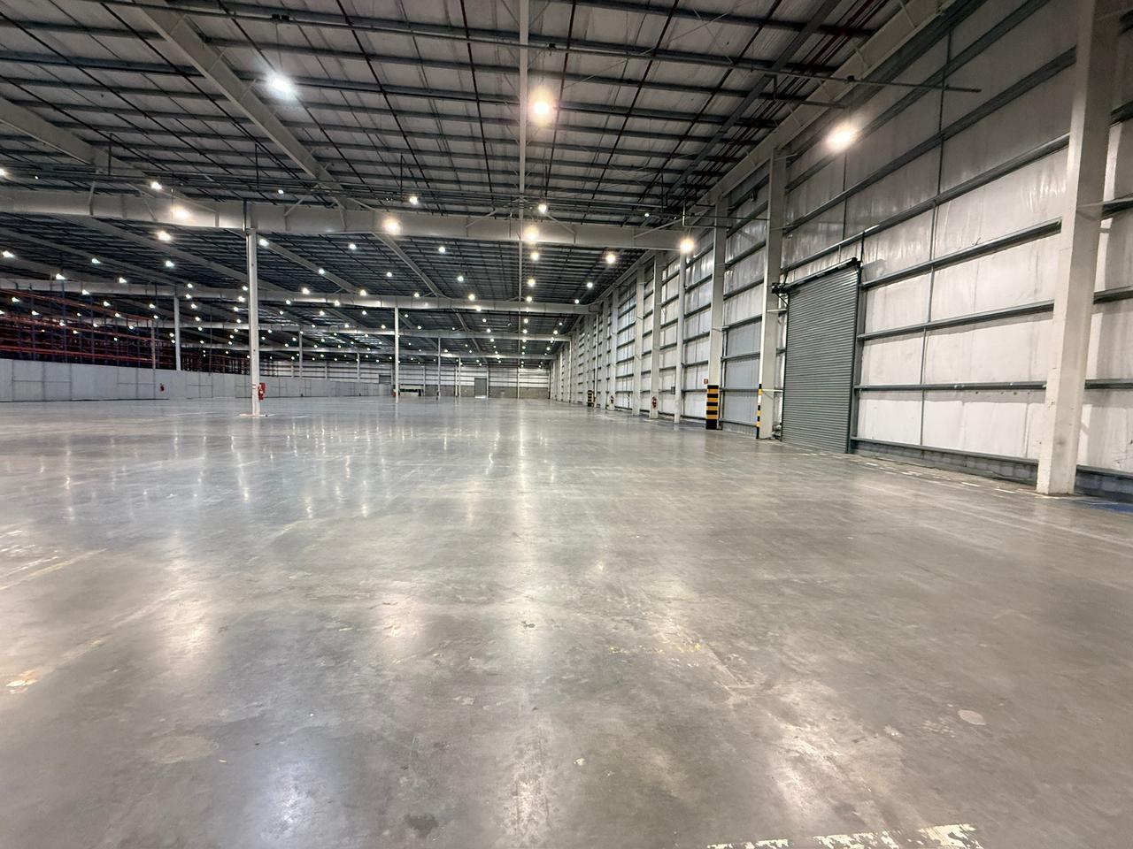 Foto de NAVE LOGÍSTICA AAA EN ALQUILER | ÁREA DE PROMOCIÓN EL TRIÁNGULO, imagen 2