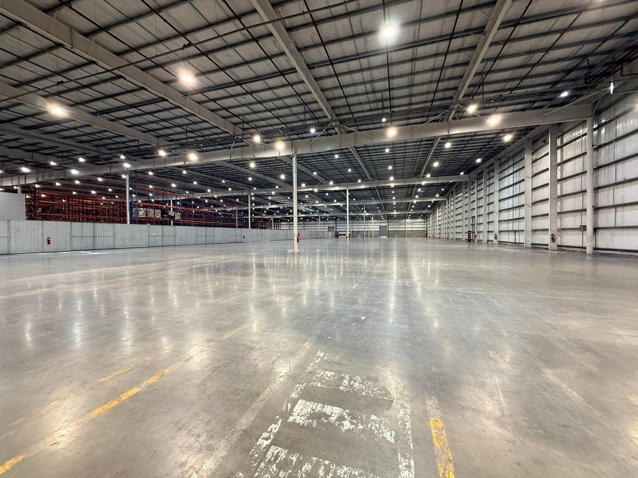 NAVE LOGÍSTICA AAA EN ALQUILER | ÁREA DE PROMOCIÓN EL TRIÁNGULO
