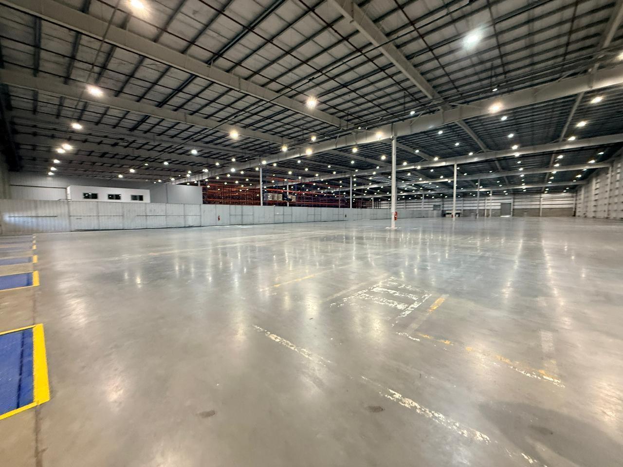 Foto de NAVE LOGÍSTICA AAA EN ALQUILER | ÁREA DE PROMOCIÓN EL TRIÁNGULO, imagen 4