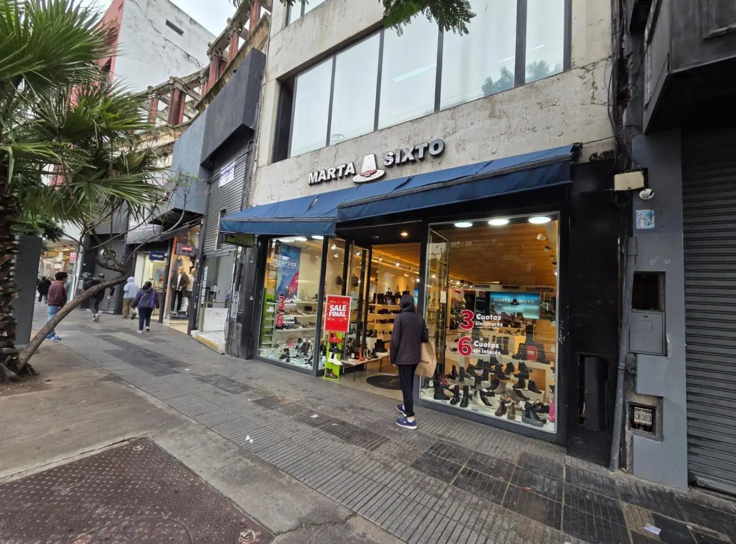 Suma tu marca a lo que viene, Local Cabildo y Echeverria 7 x 43 metros total 750 m2 1