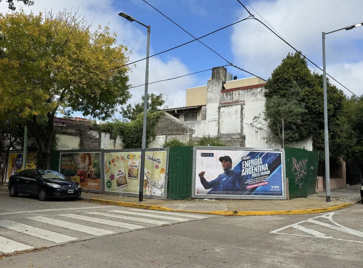 TERRENO Conesa esq Vedia apto construcción con vista abierta 3