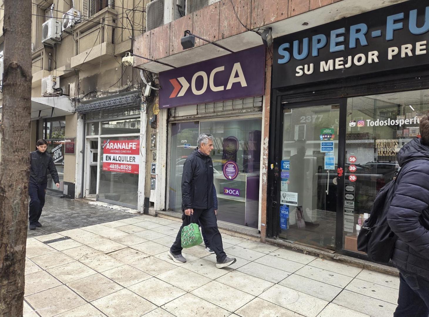 Foto de Local Jose Hernandez y Cabildo 3 x 17 metros PB y primer piso, imagen 1