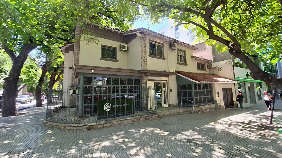 VENDO CASA CAPITAL CIUDAD MENDOZA

**MARCELA TAPIA & ASOCIADOS | VENTA ** ️ 3