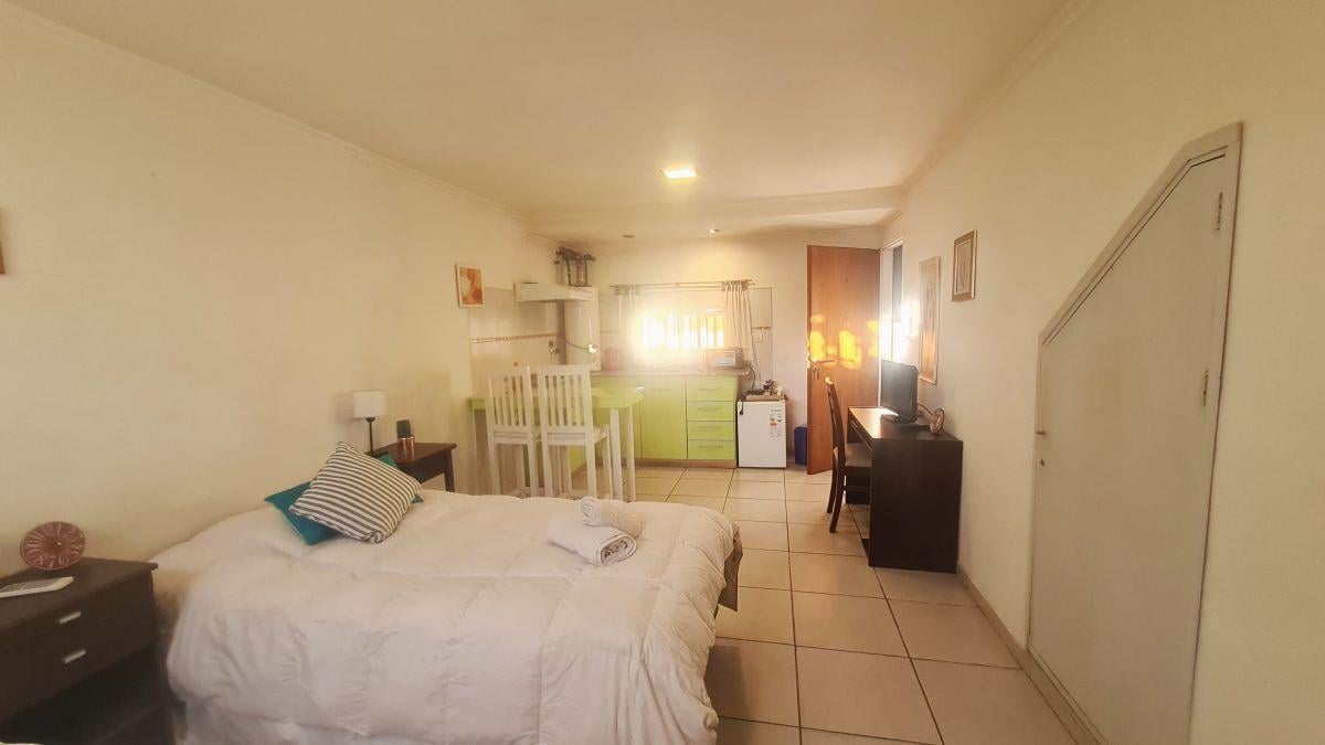 ¡ALQUILO Departamento Monoambiente Amoblado y Equipado - BARRIO UJEMVI