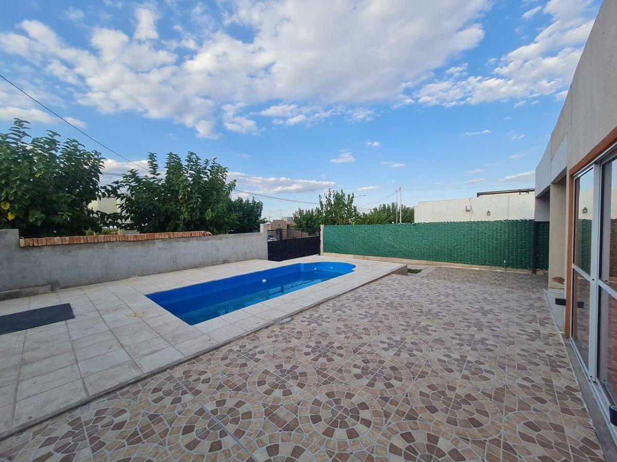 Foto de Casa en venta en Las Heras, Mendoza - 2 dormitorios, imagen 1