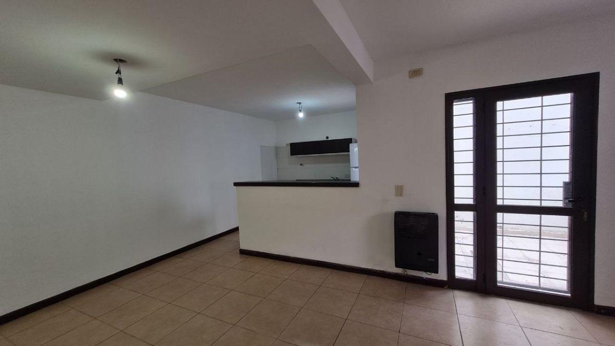 Foto de Dúplex en venta de 65 m2 en Godoy Cruz, Mendoza - 2 dormitorios, imagen 2