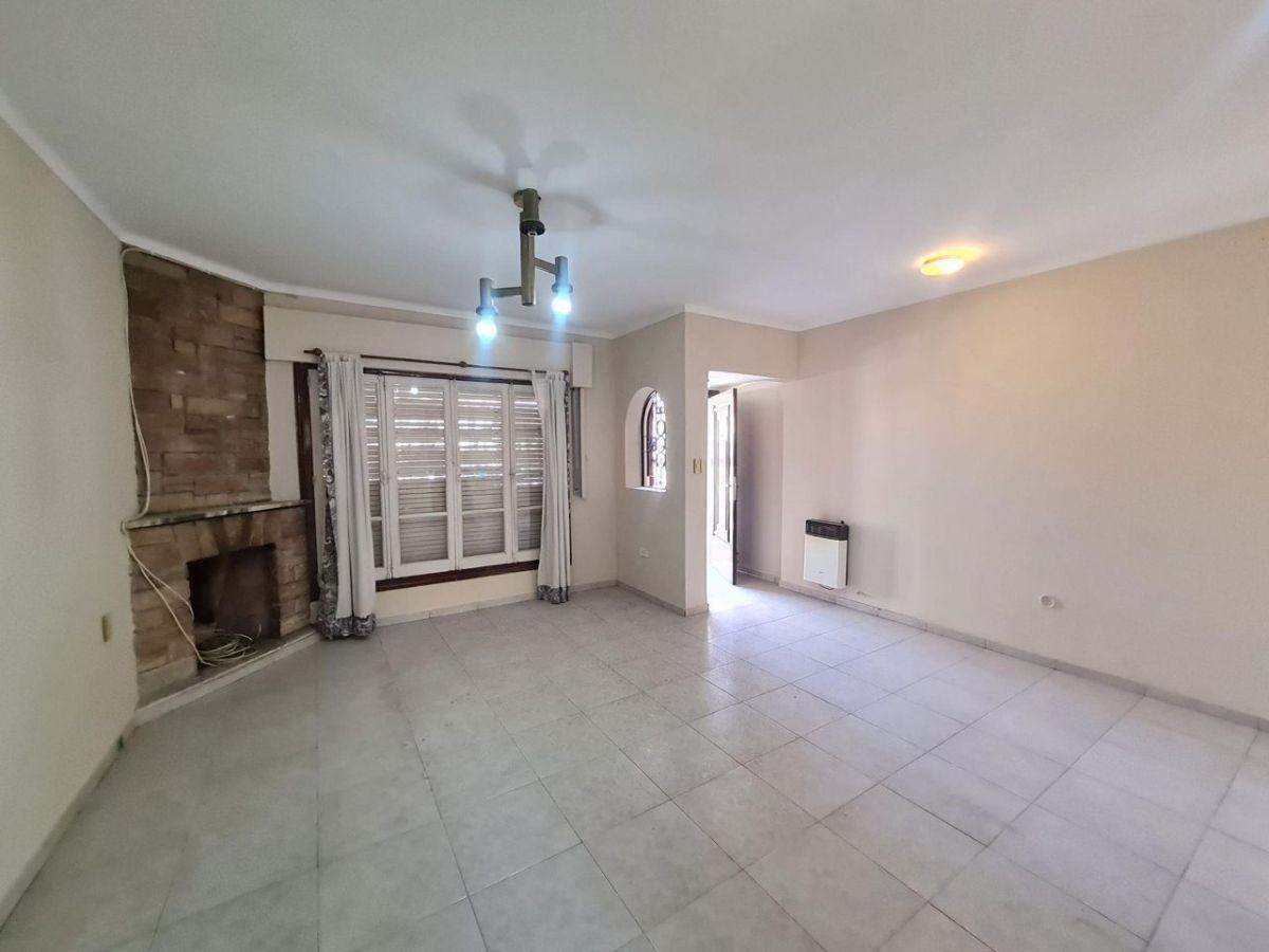 Foto de Casa en alquiler a pocas cuadras de la Plaza de Godoy Cruz - 3, imagen 4