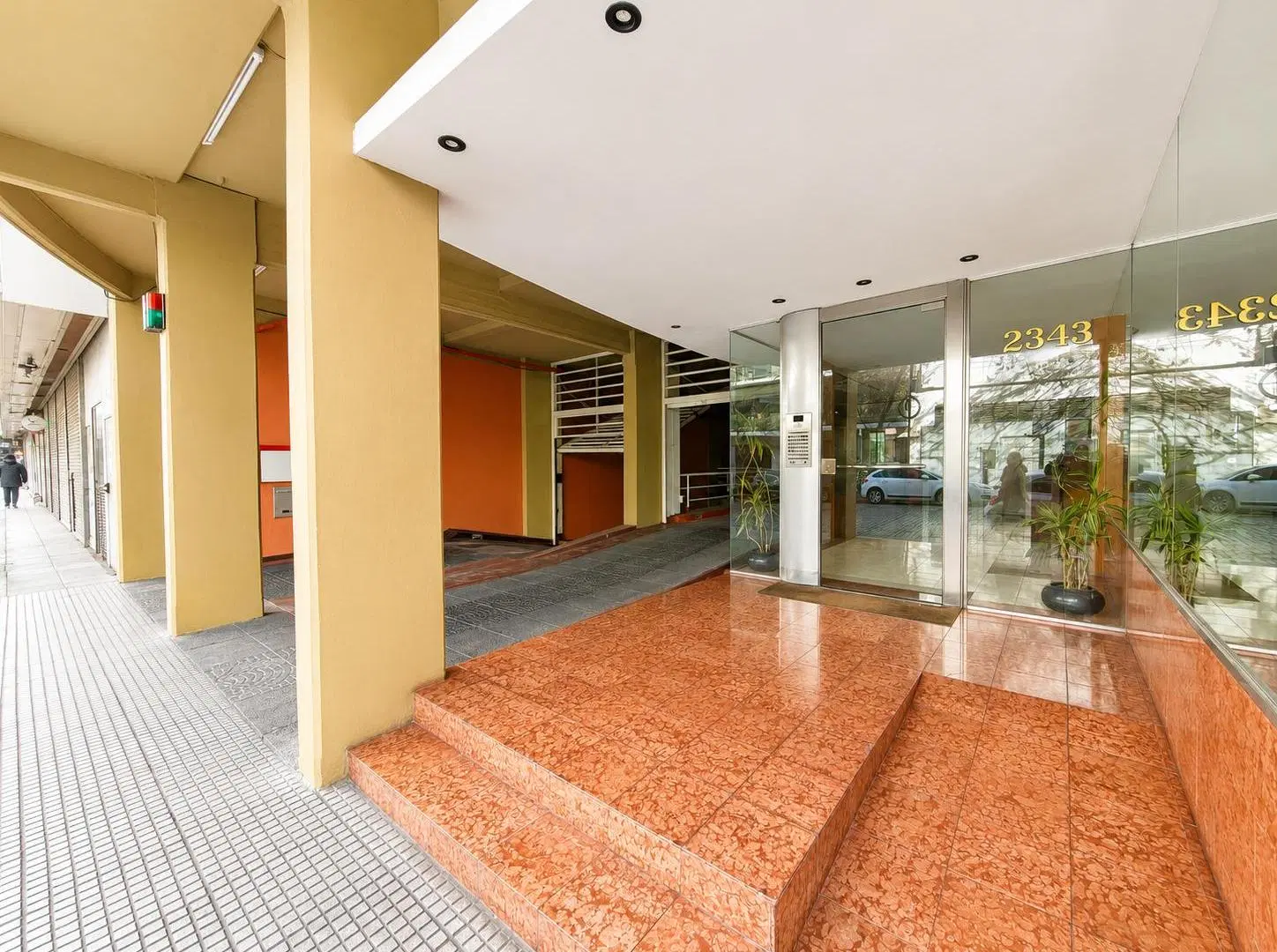 Monoambiente Divisible con Balcón – Apto Profesional – Seguridad 24 hs – Palermo 2