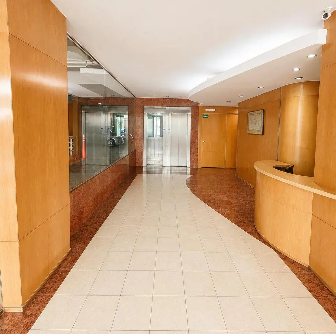 Monoambiente Divisible con Balcón – Apto Profesional – Seguridad 24 hs – Palermo 4
