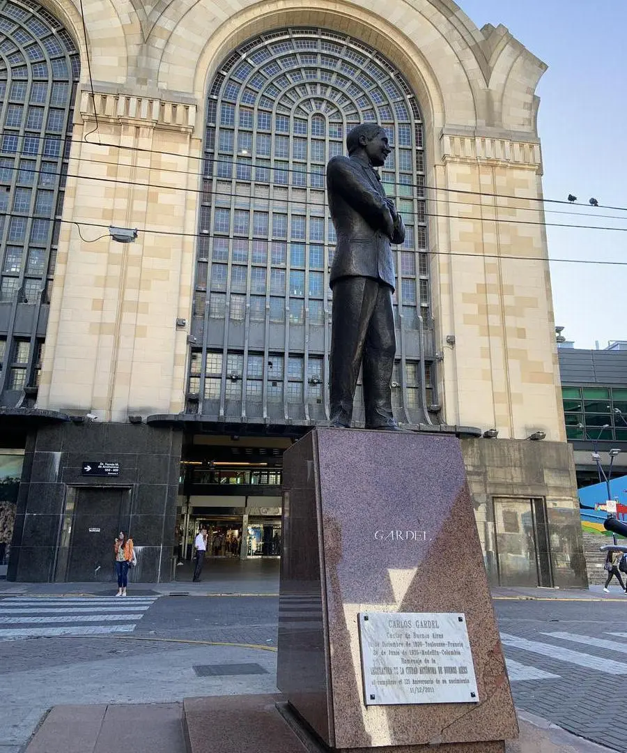 Local - Abasto 2