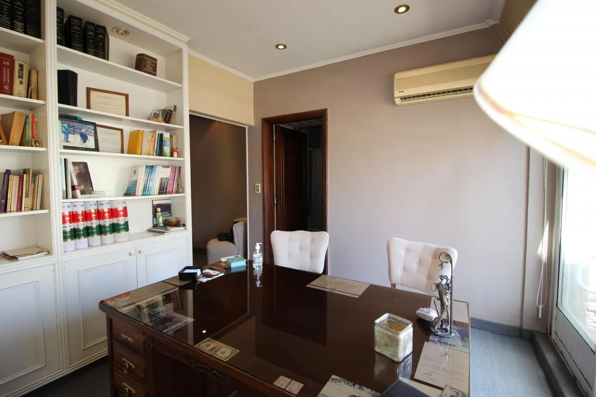 LAVALLE 400 - CENTRO 2 AMBIENTES GRANDES - CATEGORIA - ANTIGUO FRANCES