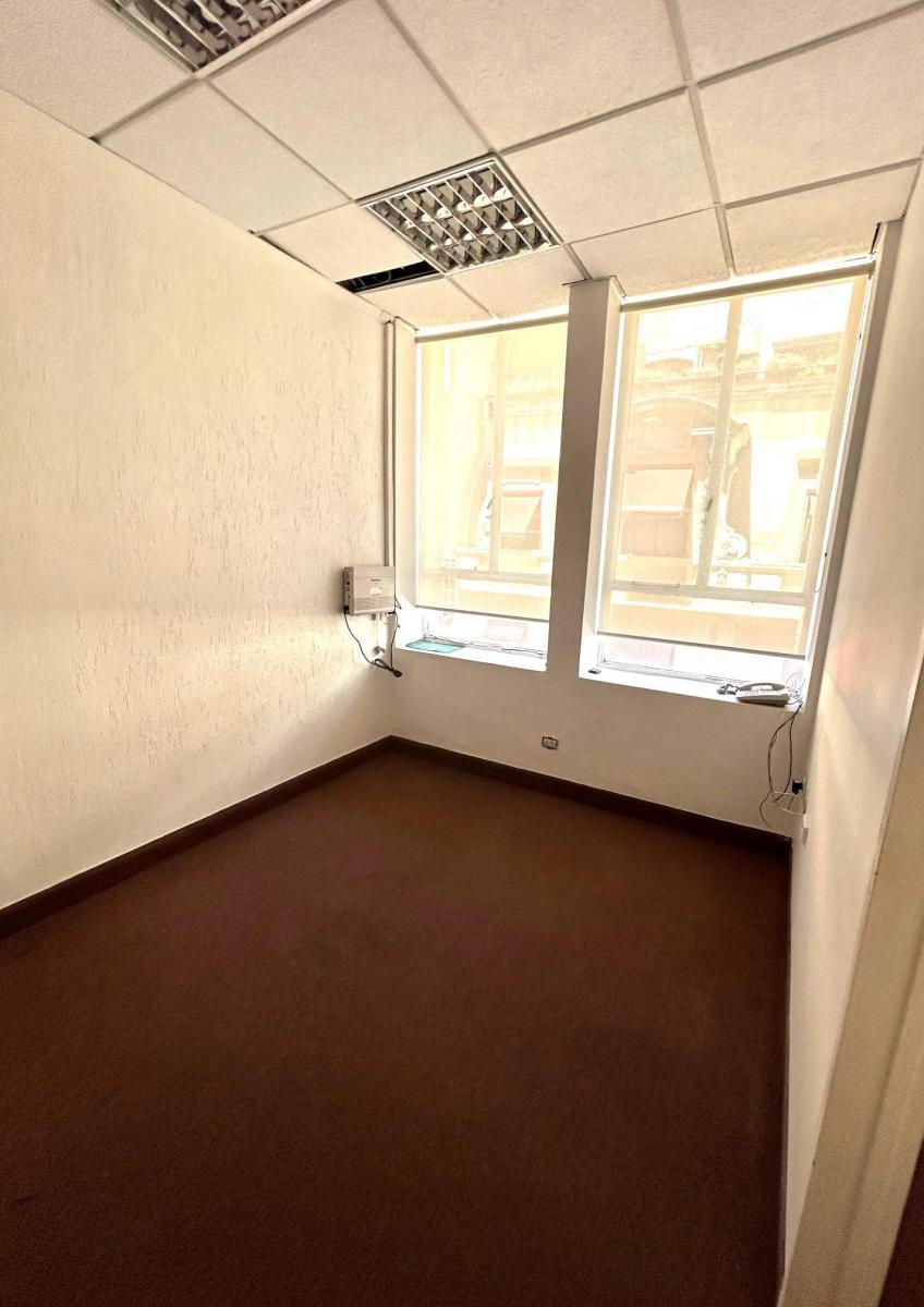 Sarmiento 300 - Oficina Centro - a Nuevo! en Duplex - 100 m² 3