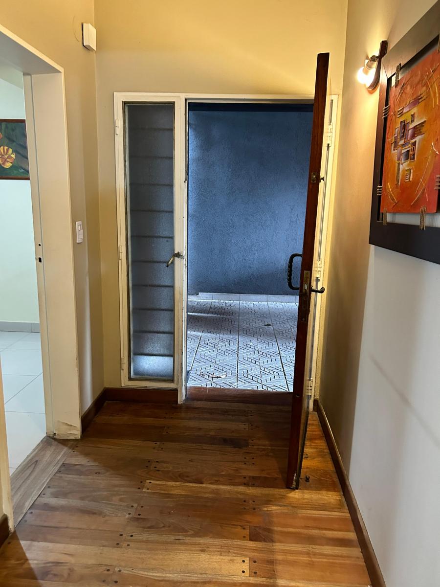Gran Chalet de Categoría en Parque Johnston. Venta Directa 1