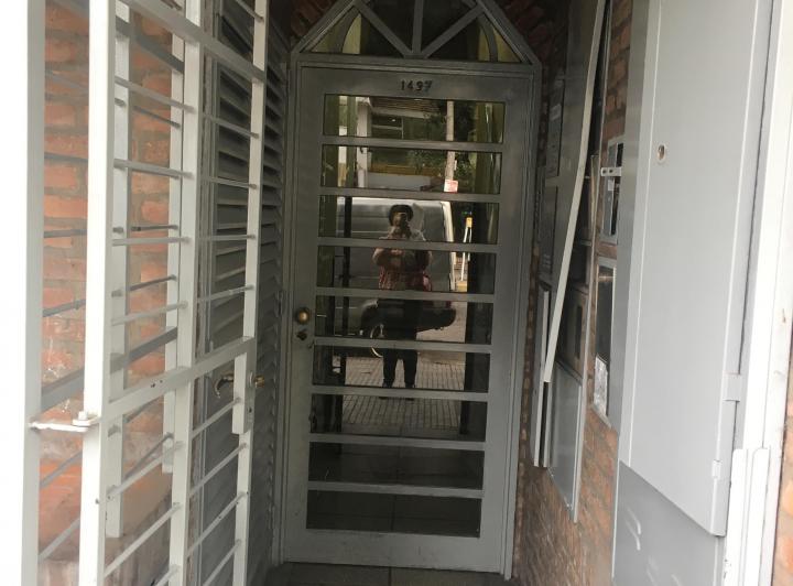 Excelente oficina en pleno centro comercial de Hurlingham.Jauretche y Solís. 1