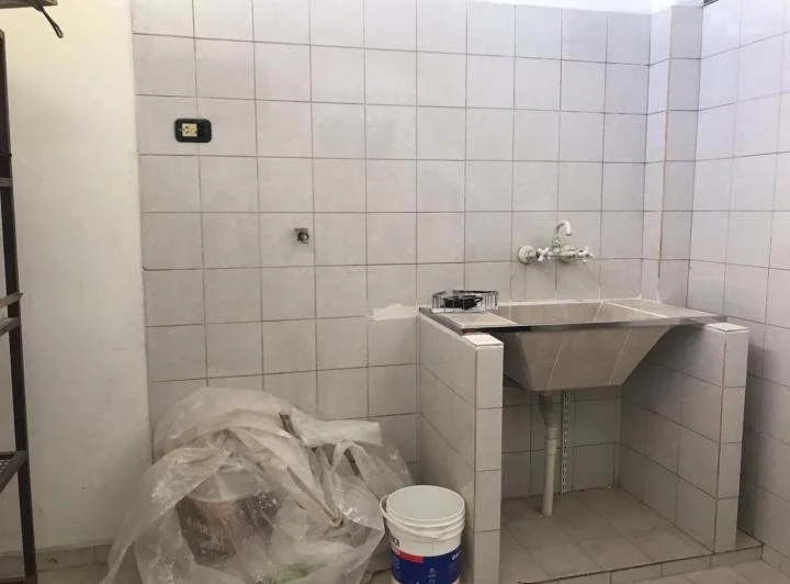 Departamento en 2 plantas .1 dorm. S/Av .Vergara Hurlingham. Zona Comercial 3