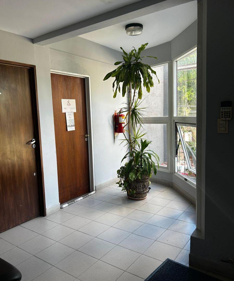 Foto de Oficina de 28m2 en primer piso por escalera, imagen 5