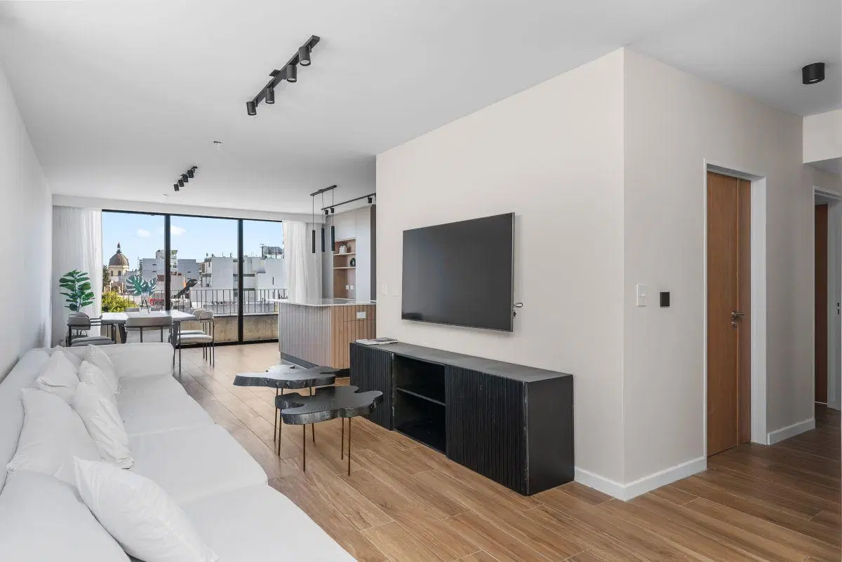 4 Ambientes CON TERRAZA, JARDIN PROPIO y Cochera 1