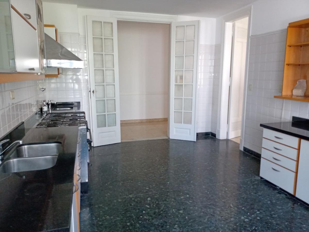 Piso de Oficinas en Recoleta Las Heras a m de La Plaza Vte. Lopez 4