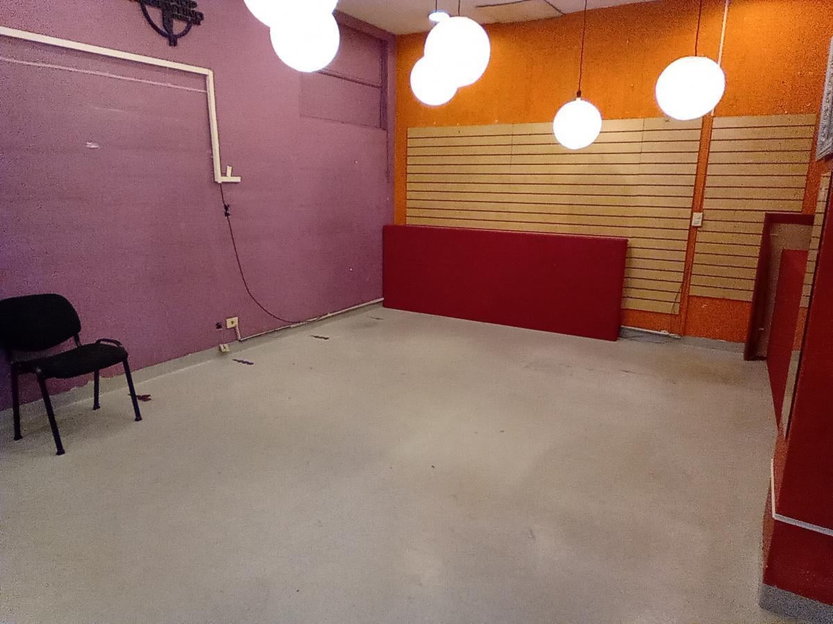 Foto de Venta Local en Palermo (Galeria Sta Fe y Pueyrredon), imagen 5