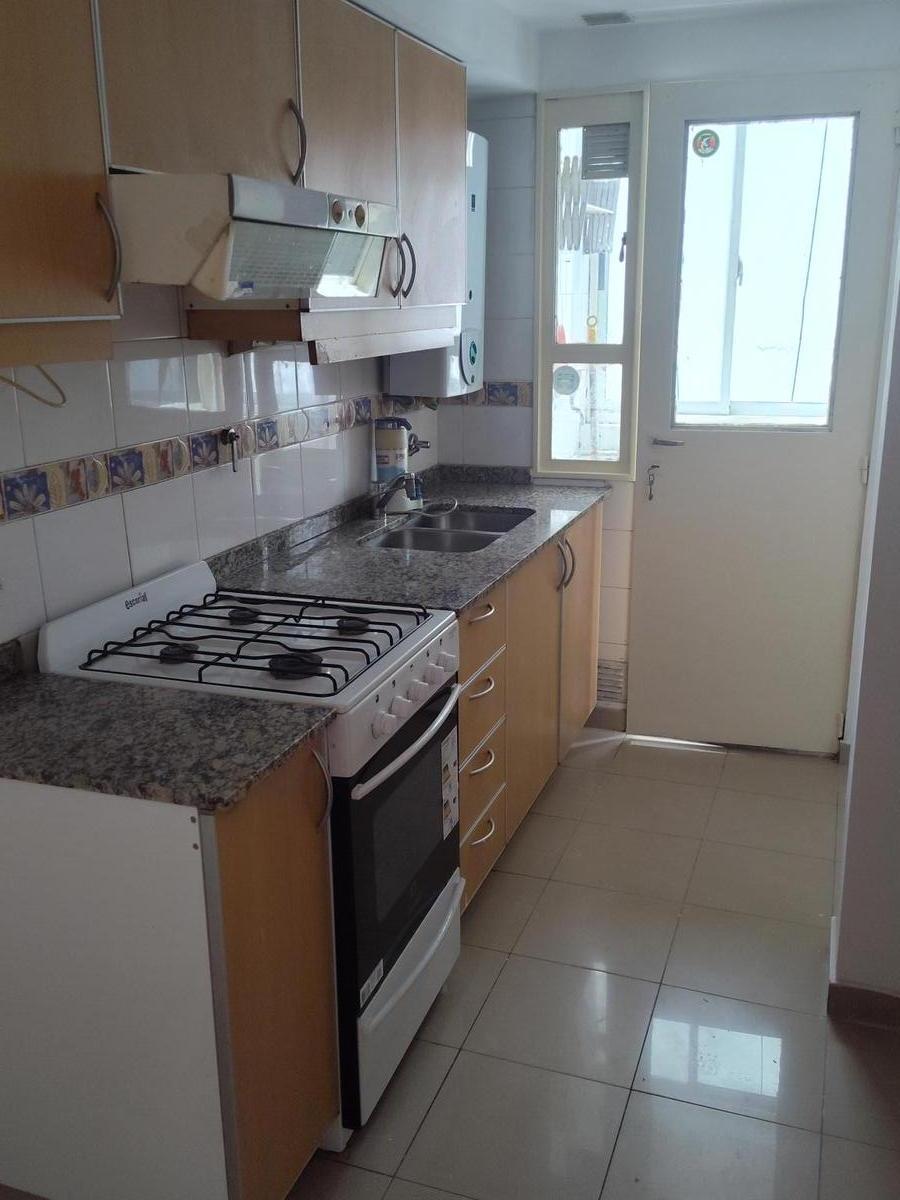 Venta 4 Amb con Cochera 2