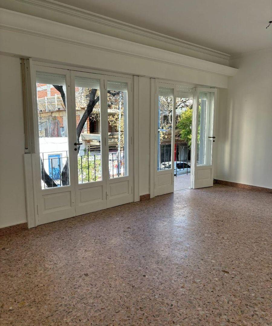 Foto de Alquiler 3amb c/ 2 balcones y patio - Villa Urquiza, imagen 1