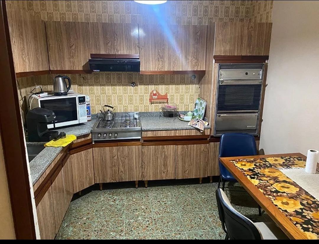 Galpon con Oficinas en Bernal Venta con Renta 4